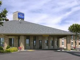 Baymont By Wyndham Tuscola Hotel Room photo
