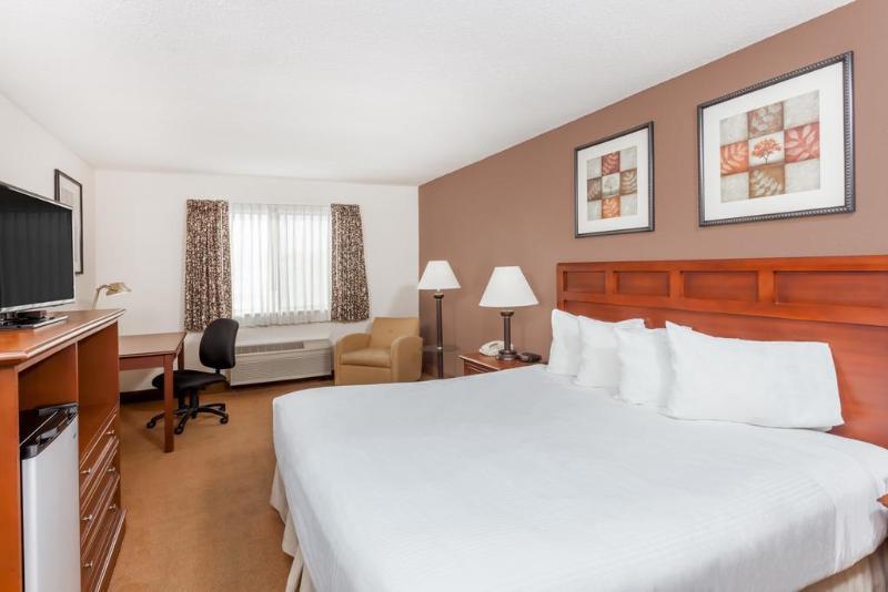 Baymont By Wyndham